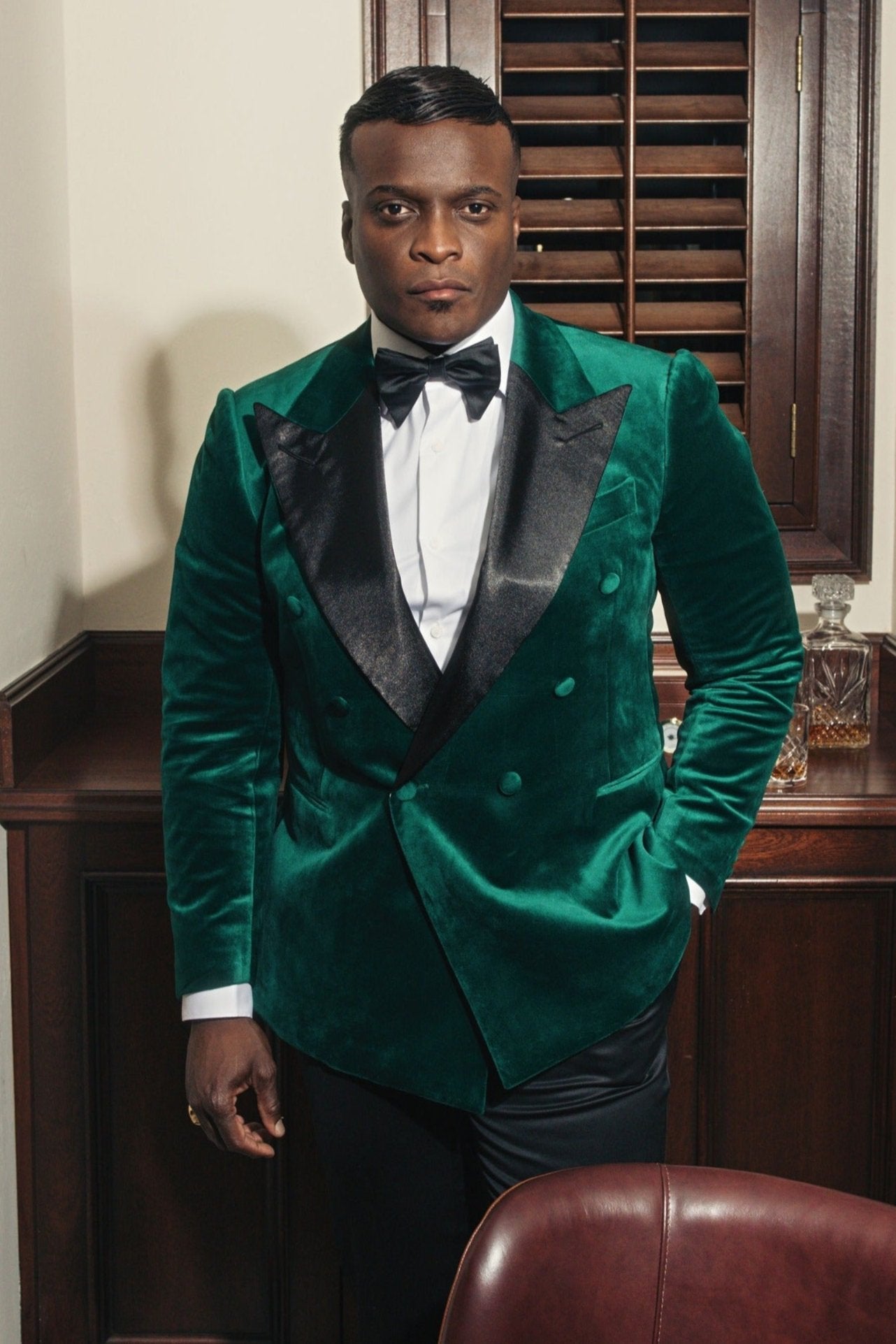 HANDCRAFTED CONRAD VELVET DINNER JACKET