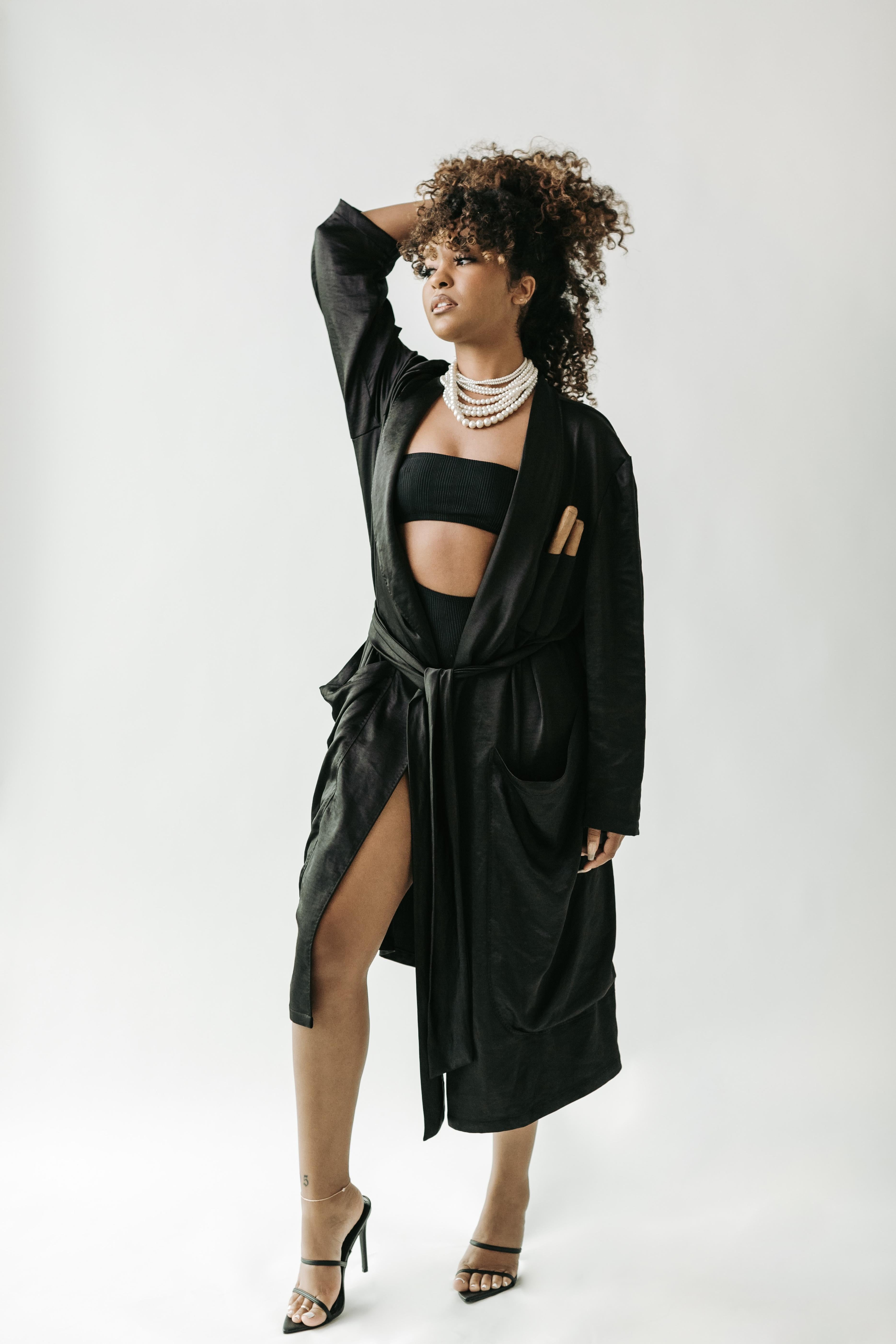 BLACK SILK SANTORINI ROBE